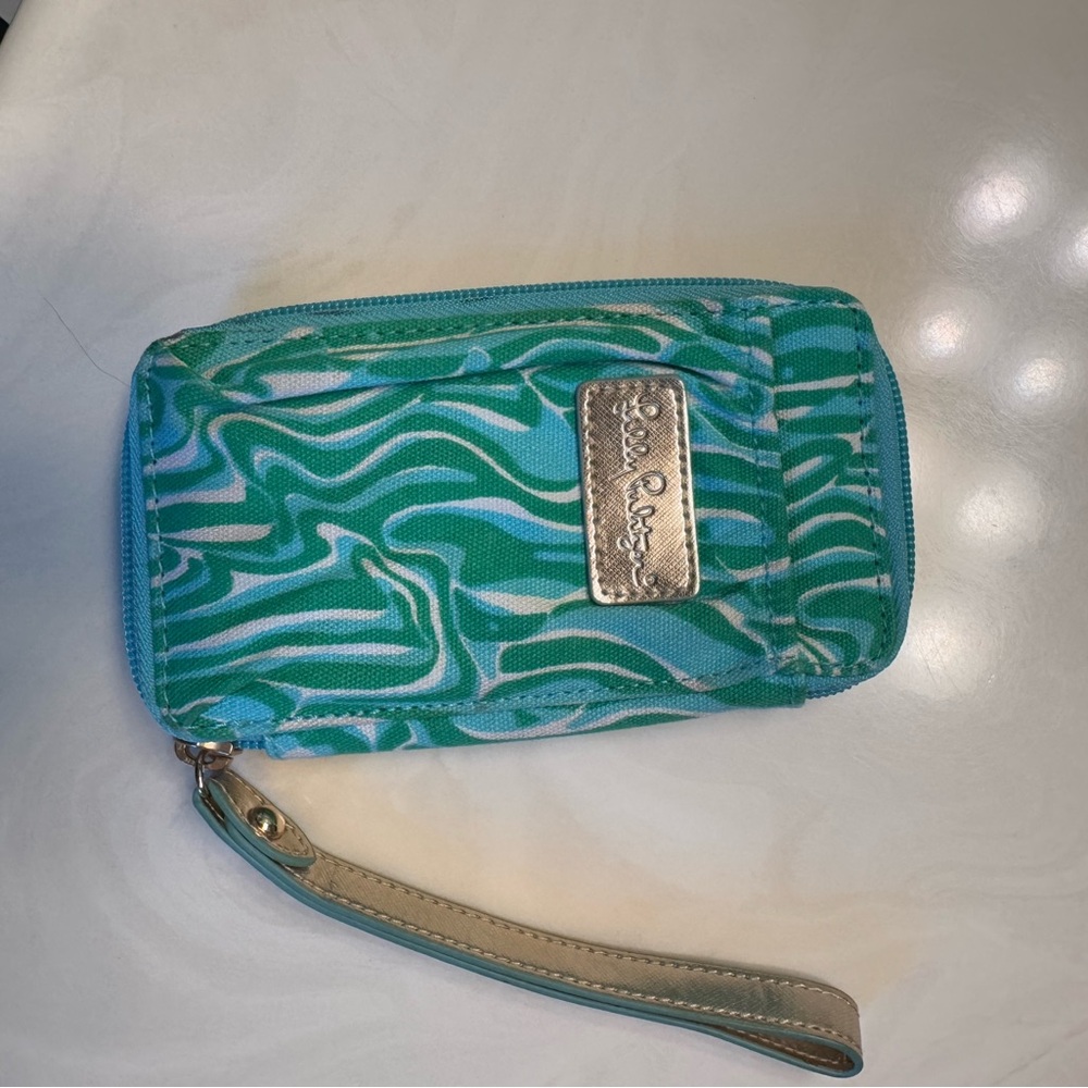 Lilly Pulitzer Teal and White Wristlet